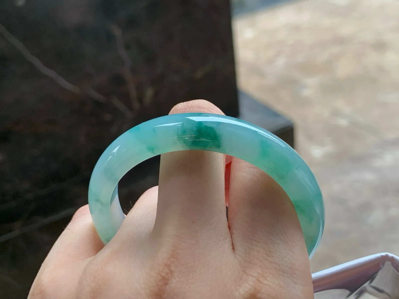 糯冰飘花手镯
52/10.8/8