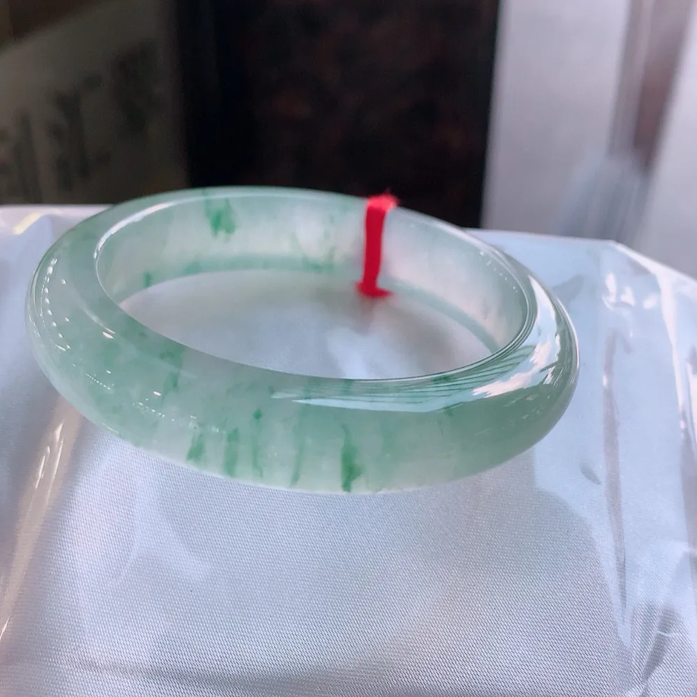 正圈冰玻飘花 无瑕 尺寸:52.9/12.4/8.8 花美 种水好
