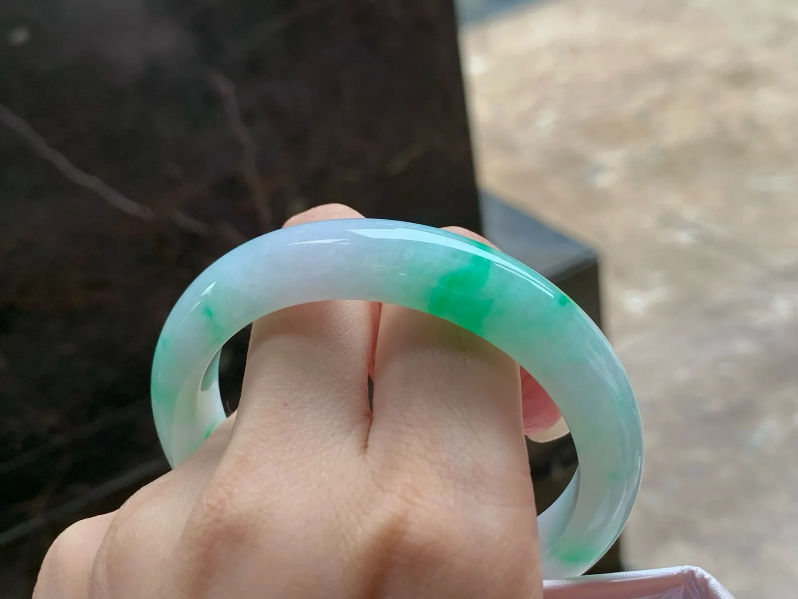 阳绿手镯
54.8/11.5/8.6