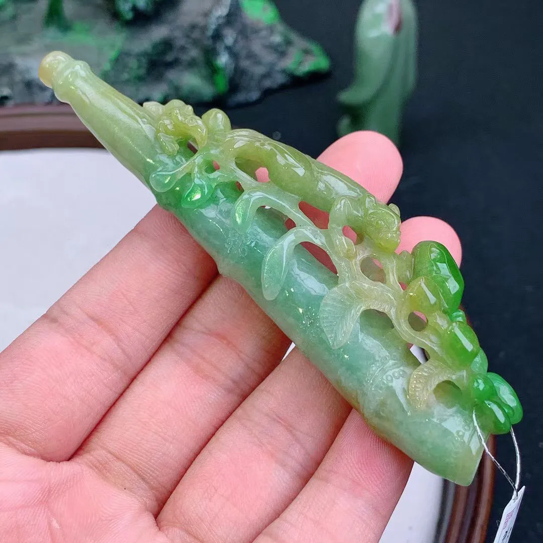 缅甸天然翡翠A货 老坑料起胶冰润 黄加绿招财貔貅烟嘴吊坠  尺寸95-27-13mm   y 37.