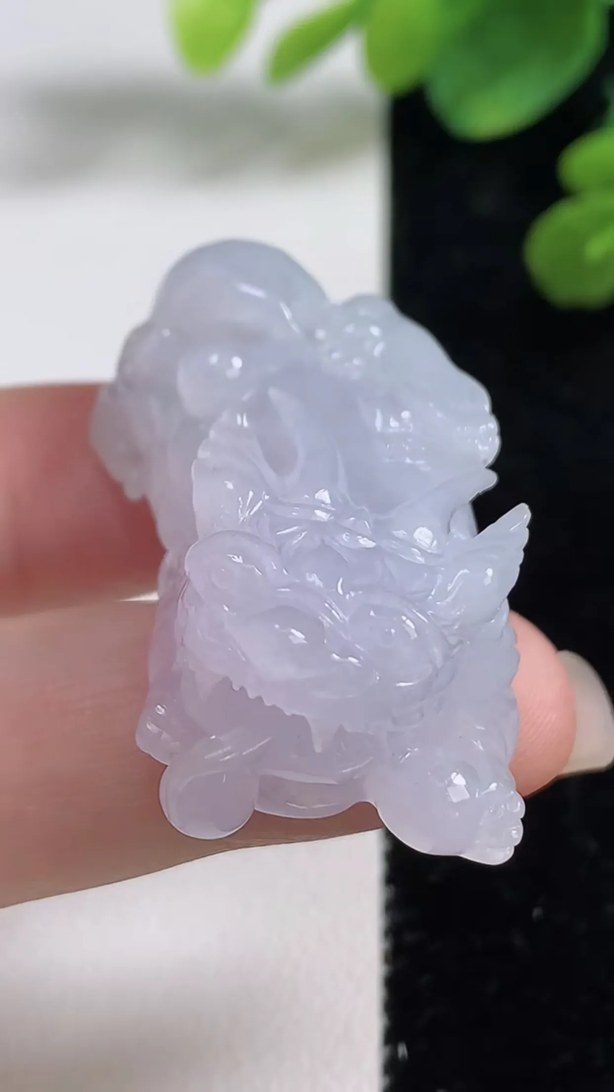 缅甸天然翡翠a货 老坑料起胶冰润 紫罗兰招财霸气貔貅吊坠，尺寸43-19.4-12.8mm  y 25.12
