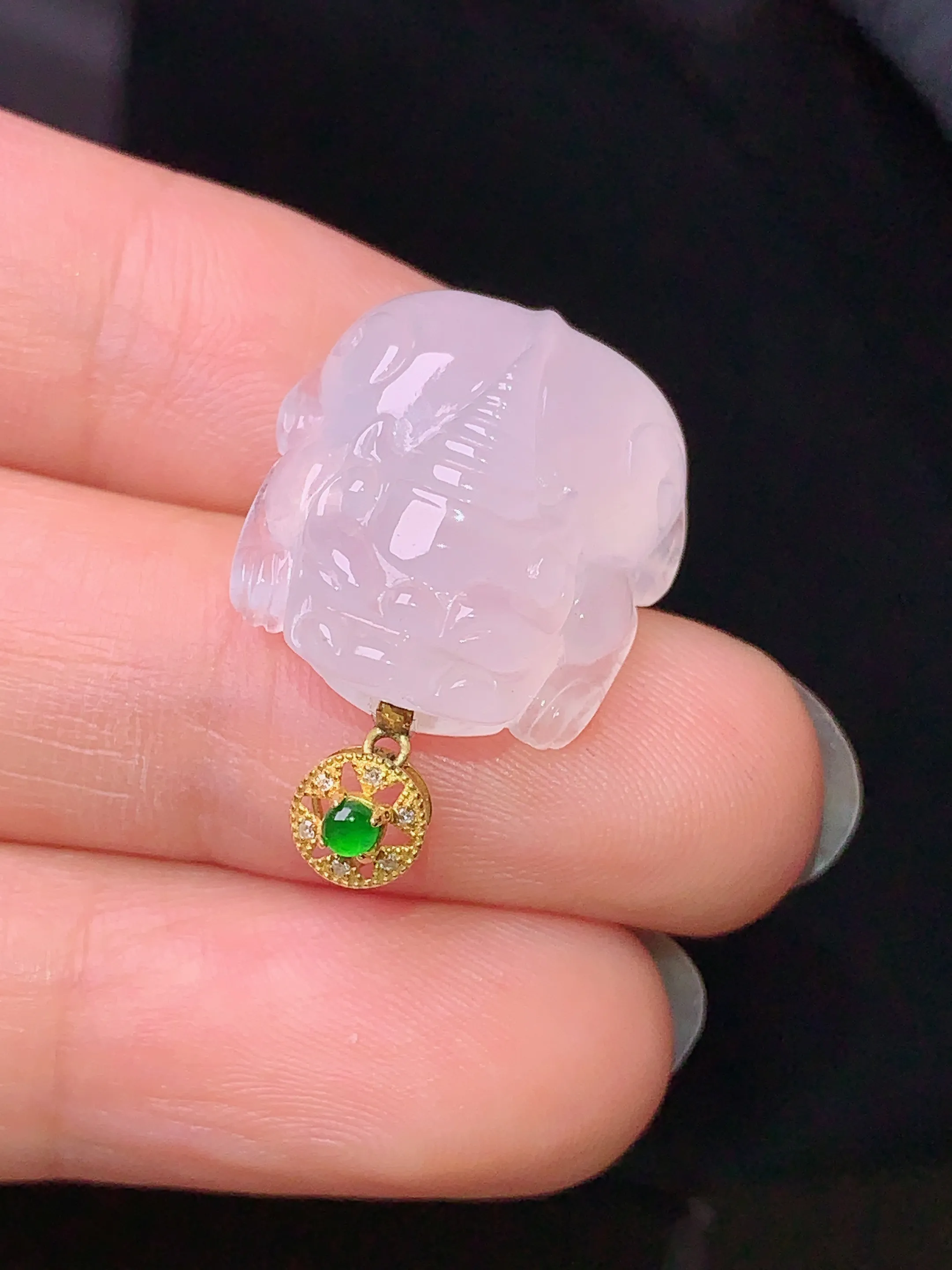 18k金钻镶嵌冰种貔貅吊坠 玉质细腻 色泽清新艳丽 整体尺寸25.5*17.1*8.6