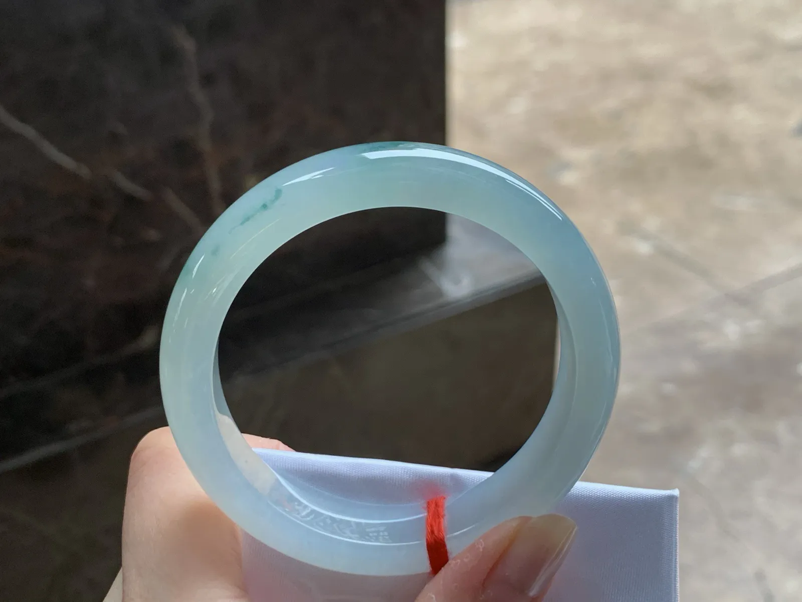 糯冰飘花手镯
52.8/11.8/8.2