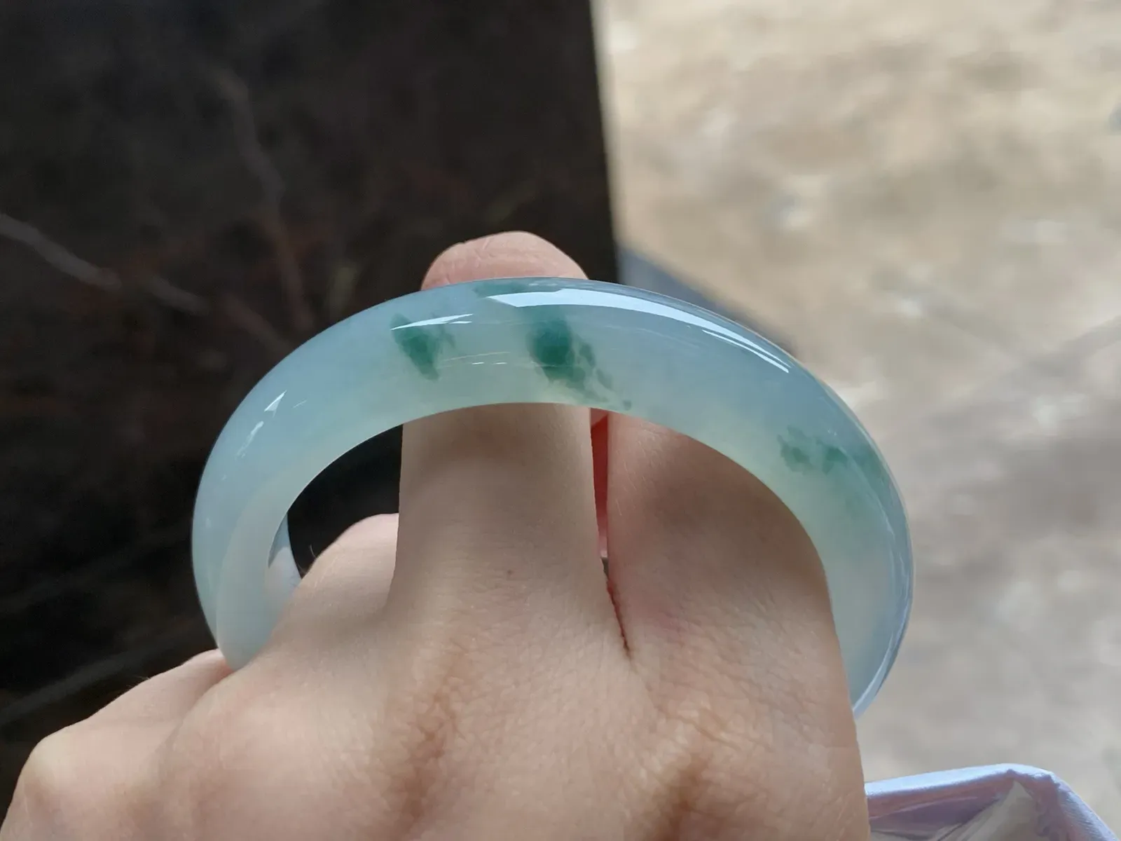 糯冰飘花手镯
52.8/11.8/8.2