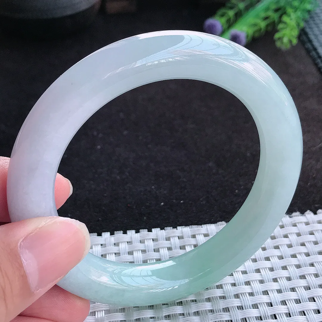 自然光56/11.9/11.2老坑秀气冰润天空蓝圆条手镯天然翡翠玉镯百搭女款