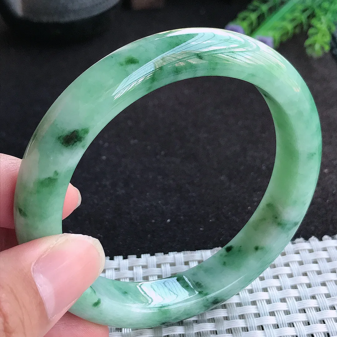 自然光61.5/12.5/9大圈口老坑精美飘花手镯天然翡翠玉镯百搭女款