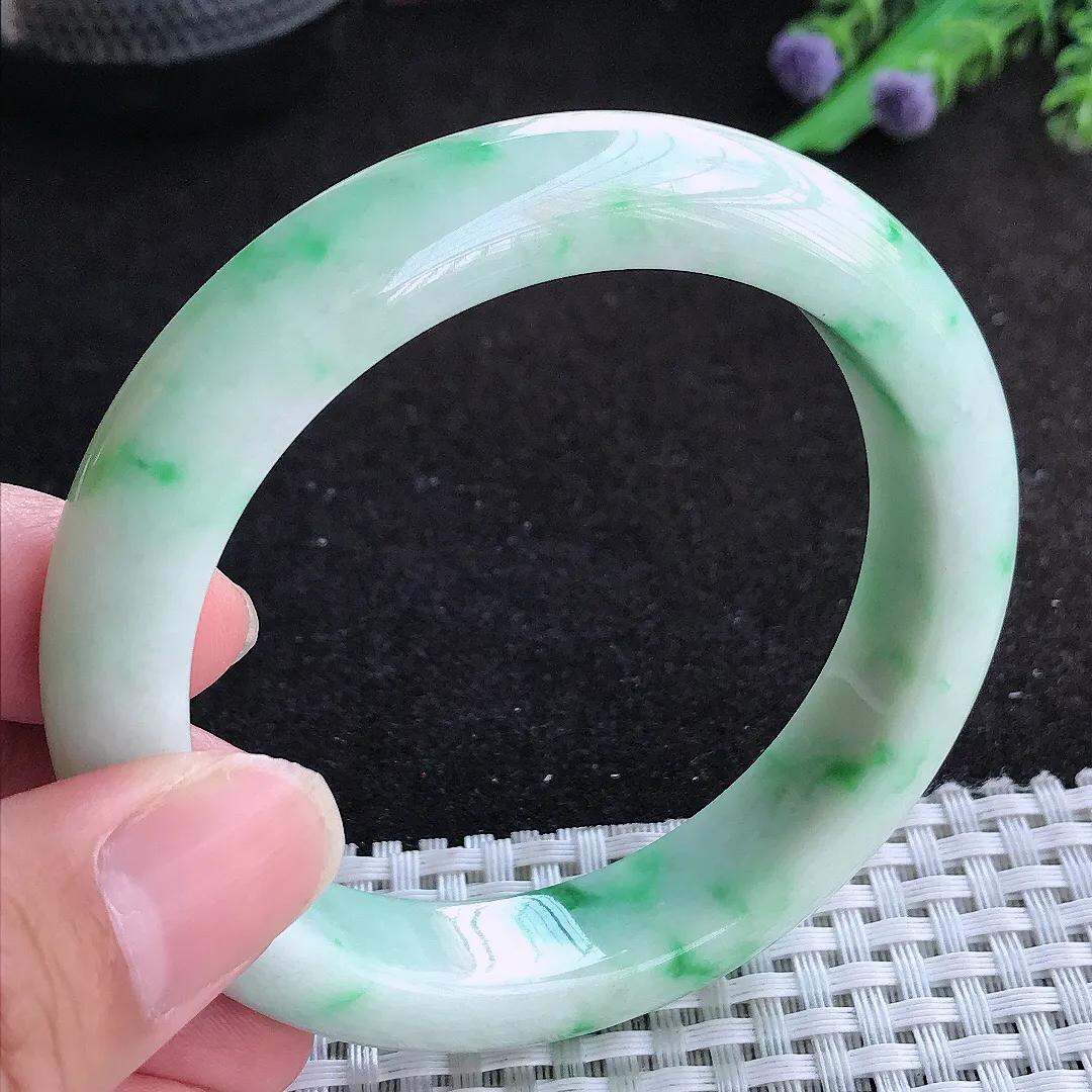 自然光57.5/12.7/9老坑精美温润飘绿手镯天然翡翠玉镯百搭女款