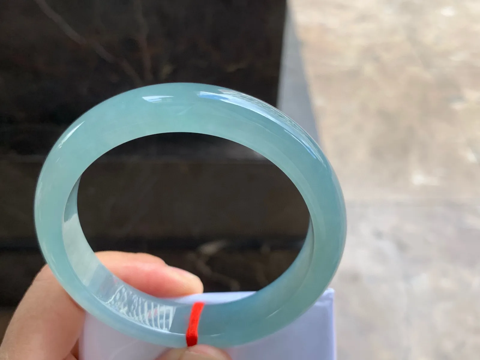 60-13-8.5mm
冰种晴水大圈口手镯 水润