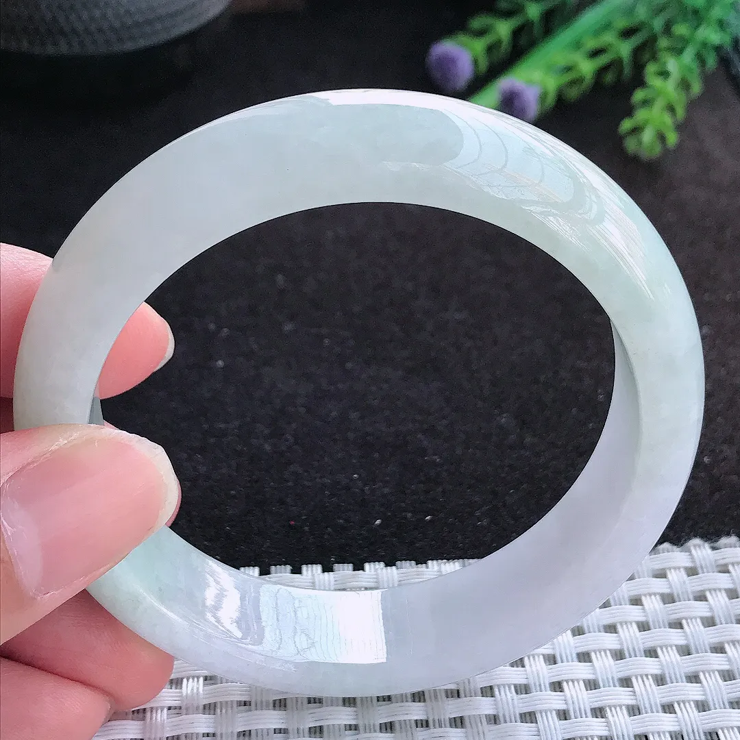 自然光57.5/15/8.5老坑秀气冰润宽边手镯天然翡翠玉镯百搭女款