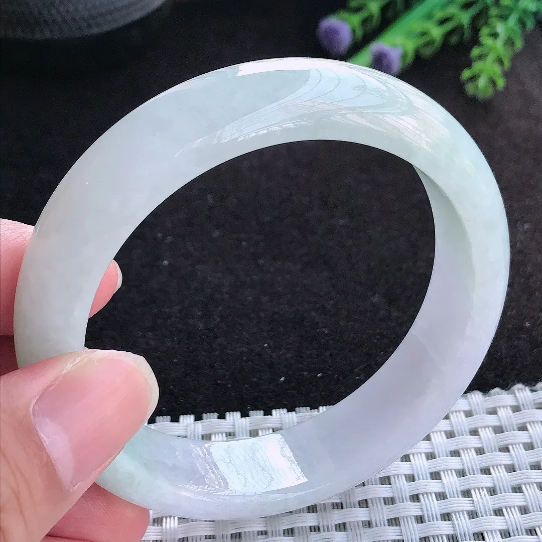 自然光57.5/15/8.5老坑秀气冰润宽边手镯天然翡翠玉镯百搭女款