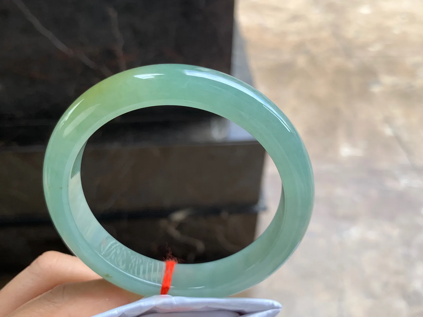 60-12-9mm
黄翡手镯 种好细腻 水润