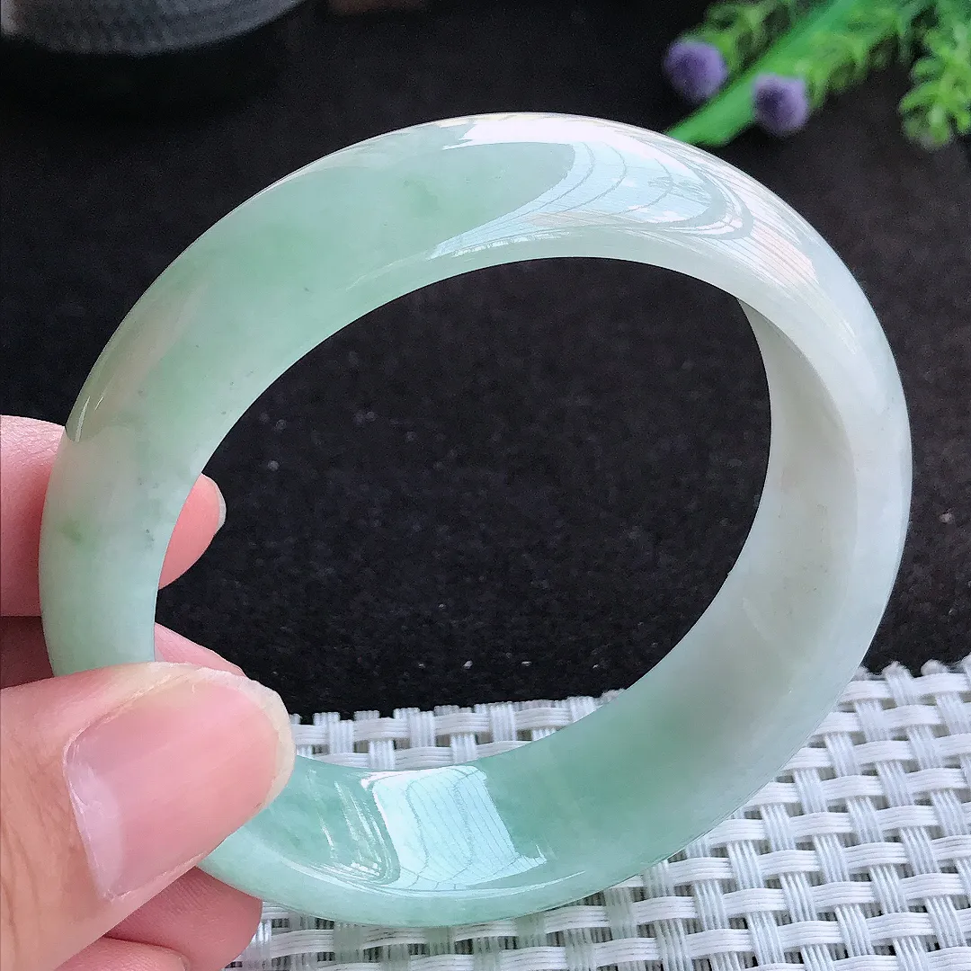 自然光58.5/18.2/8.5老坑精美温润浅绿色轮胎手镯天然翡翠玉镯百搭女款