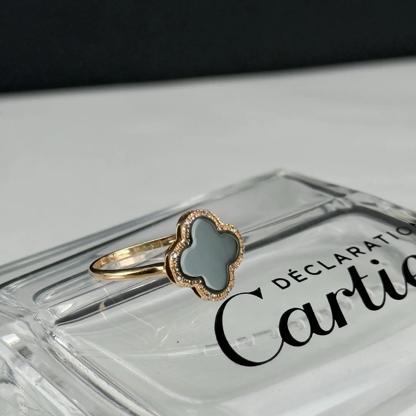 精品18k墨翠四叶草女戒 种好色正 打灯通透 油性十足