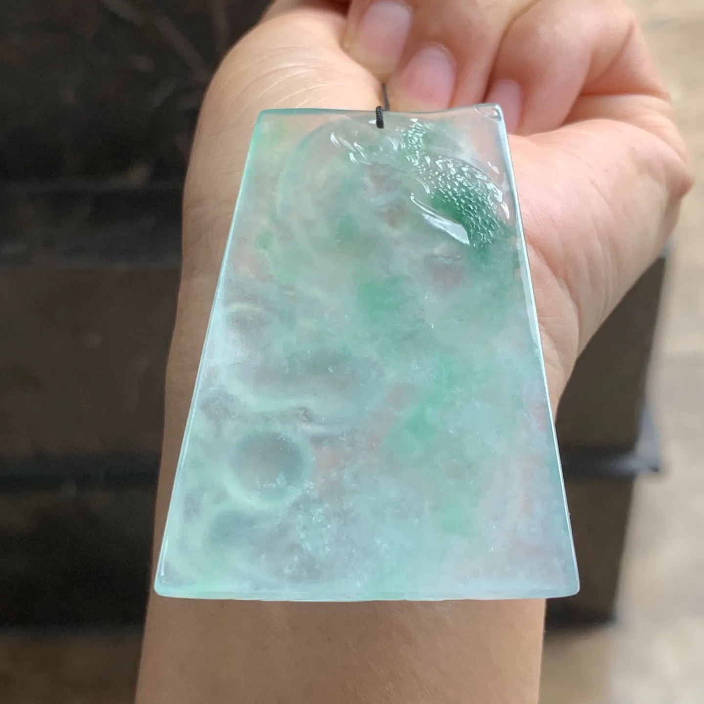 冰种绿花龙牌 水润光泽 雕工精湛 大气