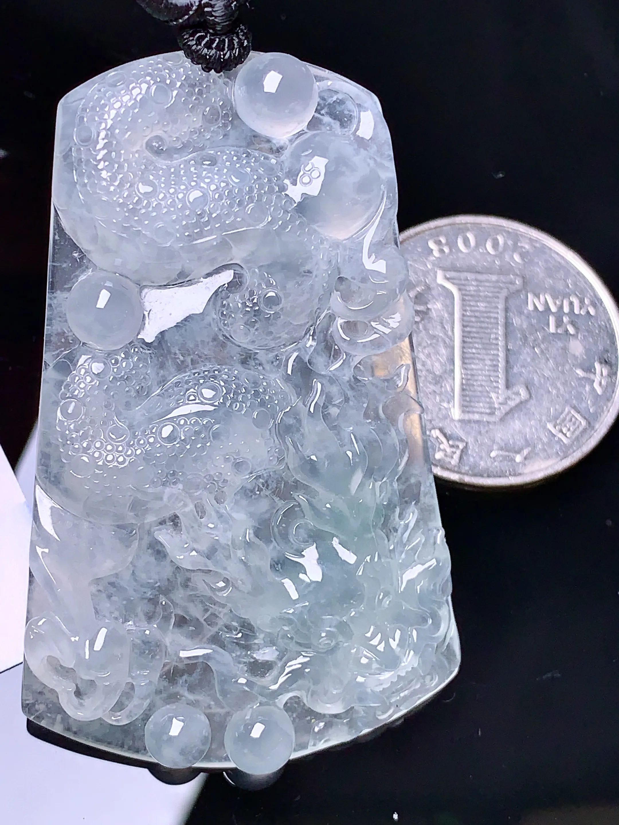 18k金钻镶嵌冰种龙牌吊坠 玉质细腻 色泽清新艳丽 整体尺寸53*33*5.8