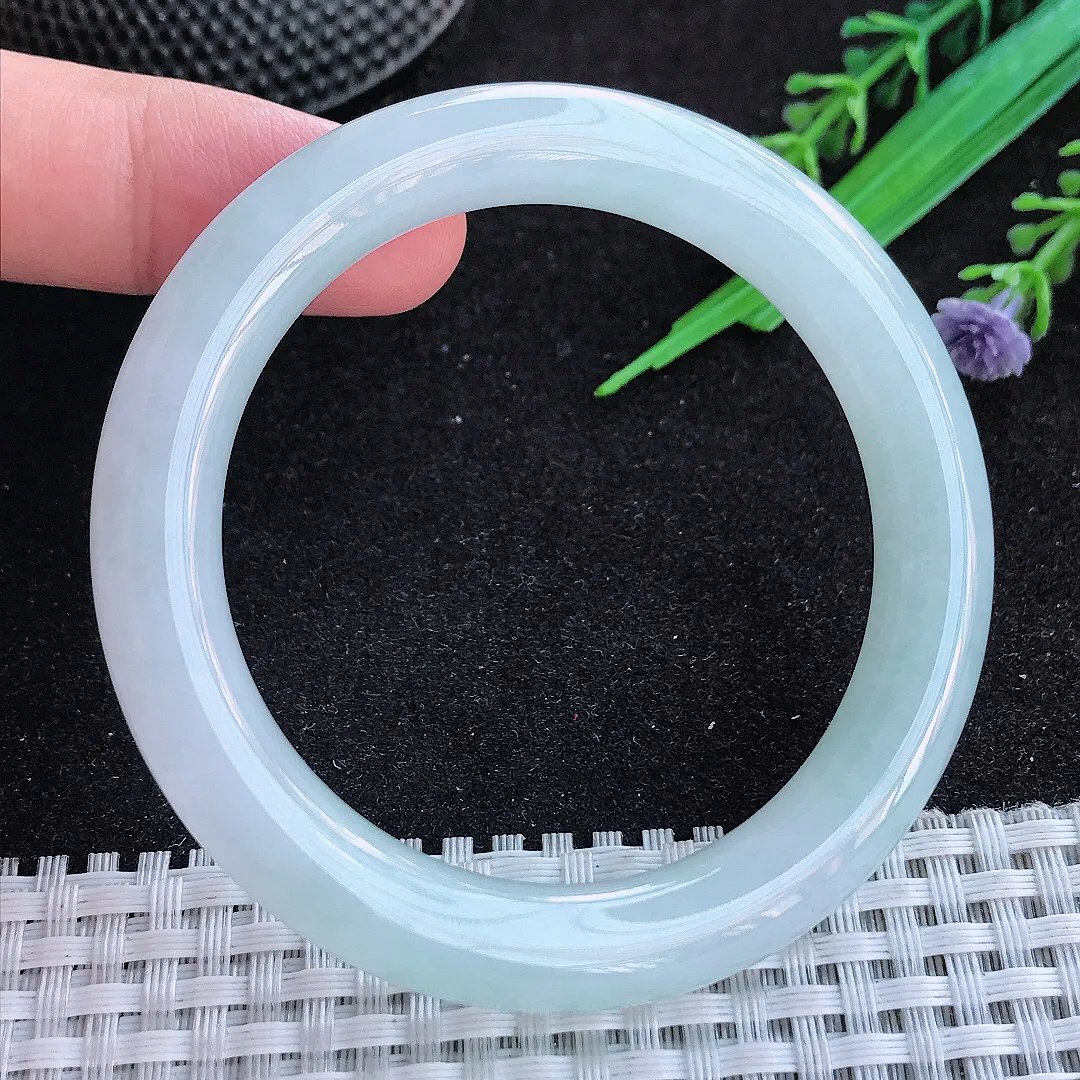 自然光52/9.5/9.3老坑秀气冰润圆条手镯天然翡翠玉镯百搭女款