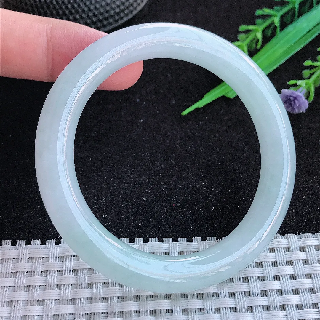 自然光52/9.5/9.3老坑秀气冰润圆条手镯天然翡翠玉镯百搭女款