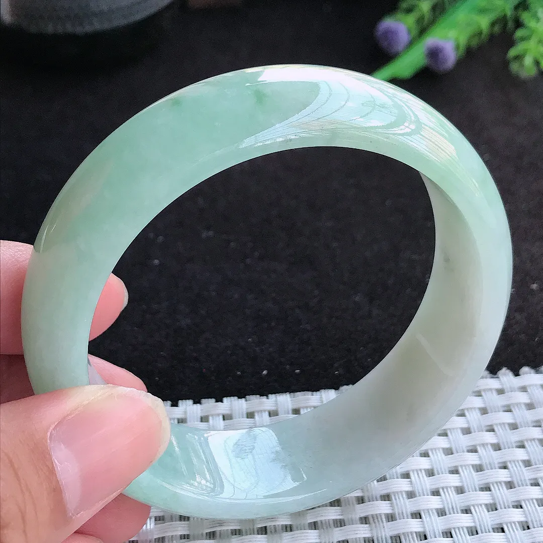 自然光58.5/18.2/8.5老坑精美温润浅绿色轮胎手镯天然翡翠玉镯百搭女款
