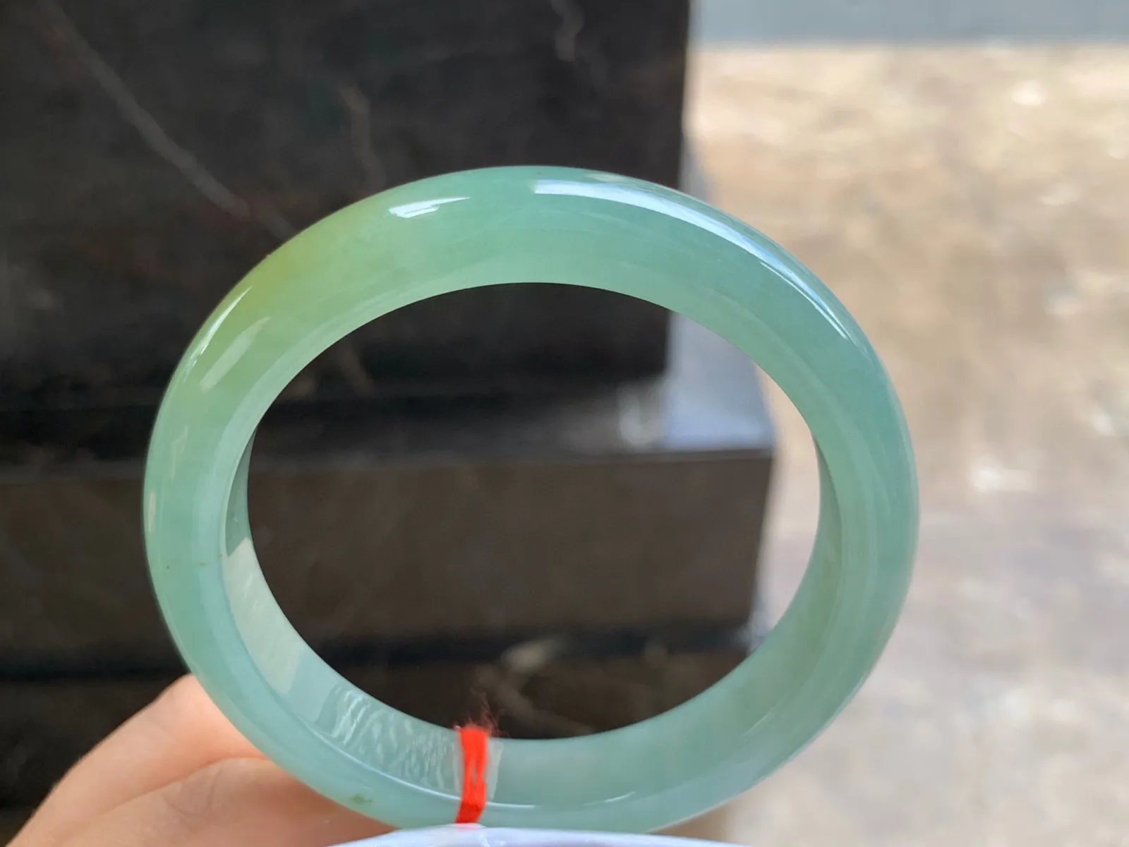 60-12-9mm
黄翡手镯 种好细腻 水润