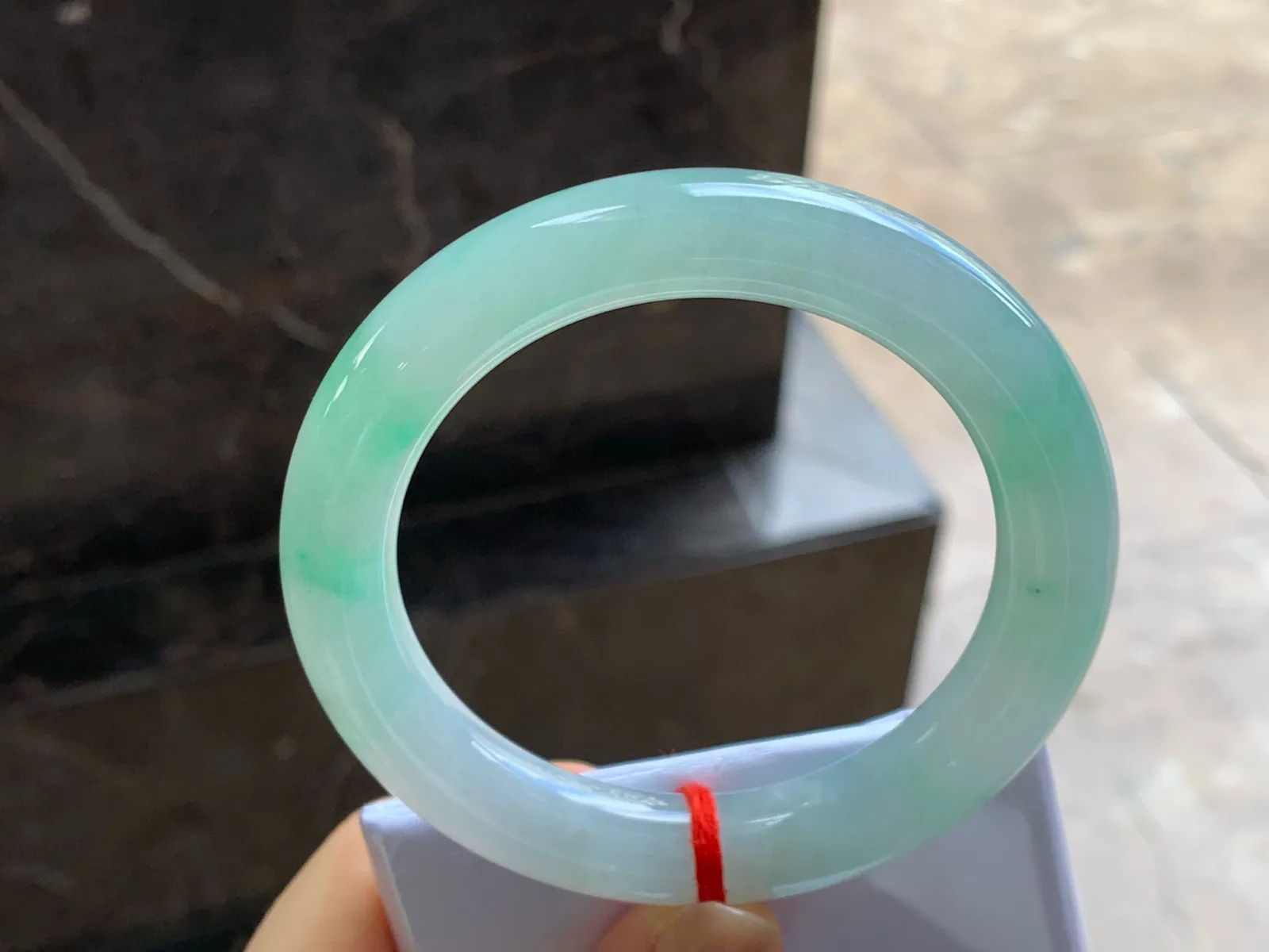 带色圆条手镯
尺寸：59.2-11.5mm
有种有色～正圈60也可以戴