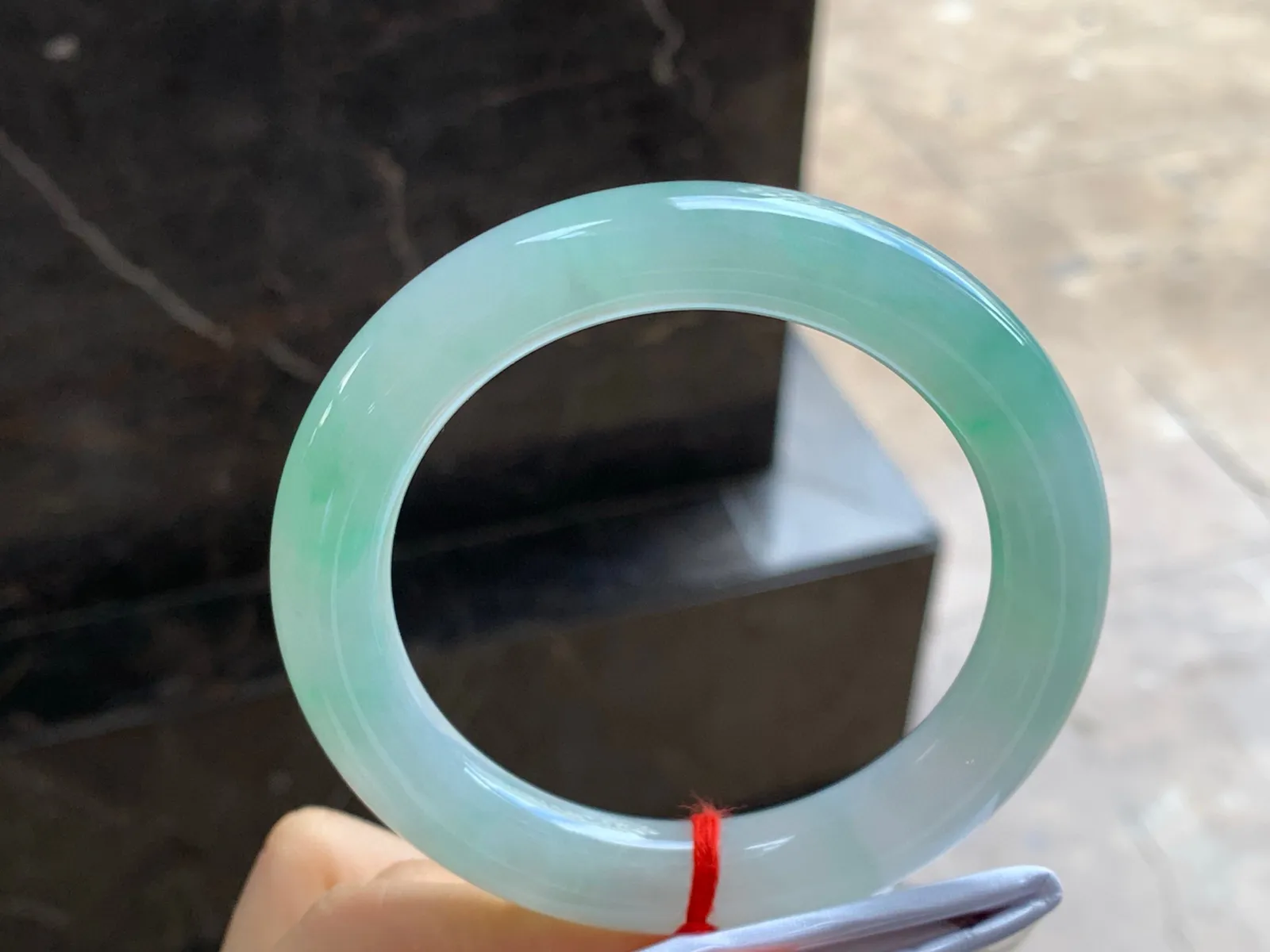 带色圆条手镯
尺寸：59.2-11.5mm
有种有色～正圈60也可以戴