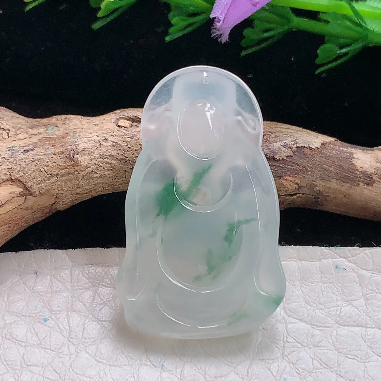 lz实拍33.9*21*6缅甸翡翠A货开心佛 站佛玉吊坠 玉挂件