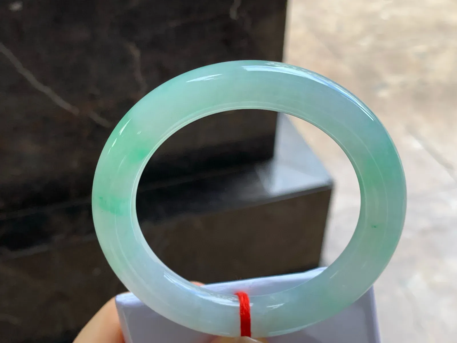 带色圆条手镯
尺寸：59.2-11.5mm
有种有色～正圈60也可以戴
