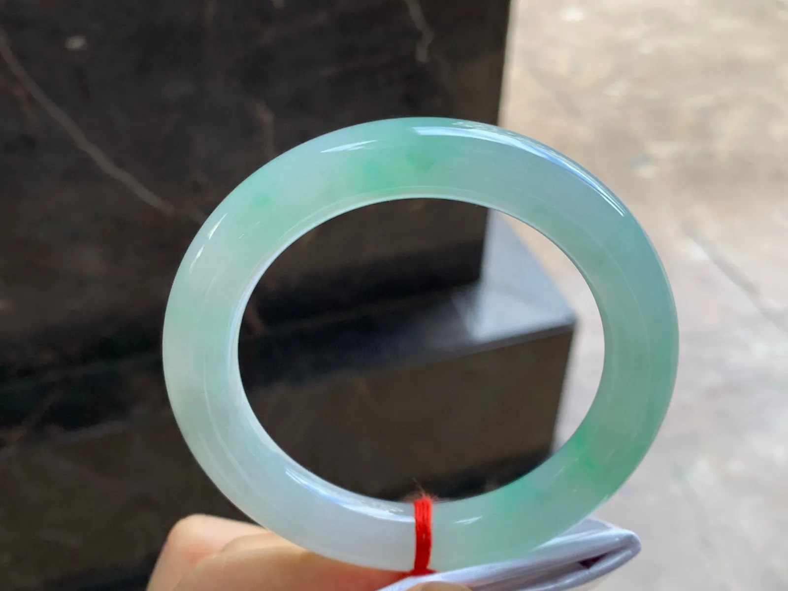 带色圆条手镯
尺寸：59.2-11.5mm
有种有色～正圈60也可以戴