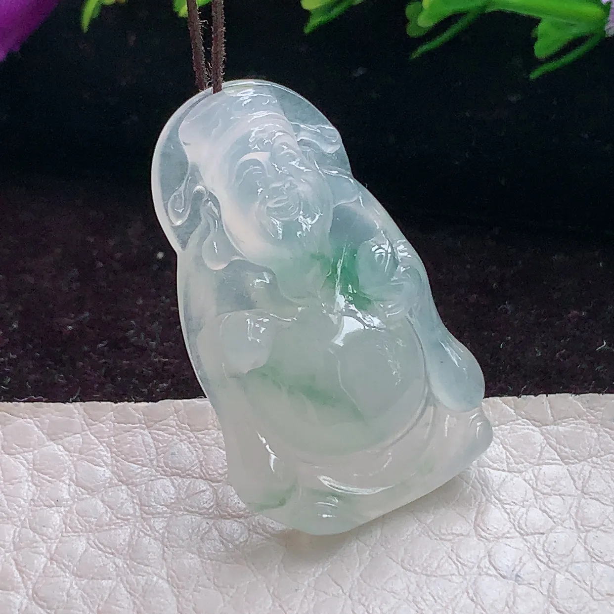 lz实拍33.9*21*6缅甸翡翠A货开心佛 站佛玉吊坠 玉挂件