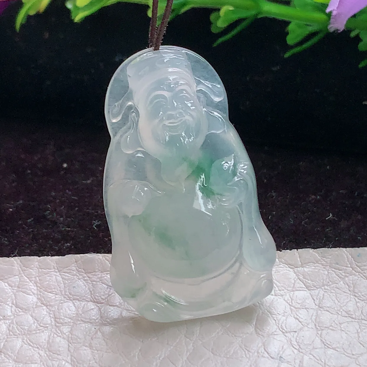 lz实拍33.9*21*6缅甸翡翠A货开心佛 站佛玉吊坠 玉挂件
