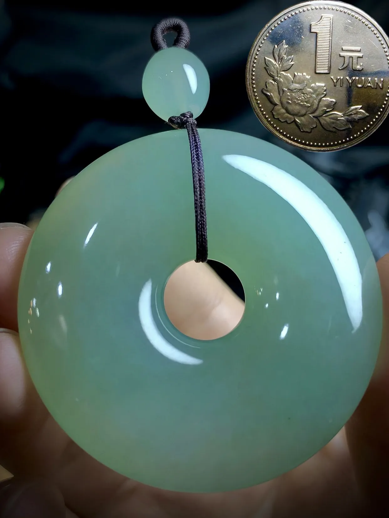 大平安扣子，54.5-11.5mm，种水不错，料子好