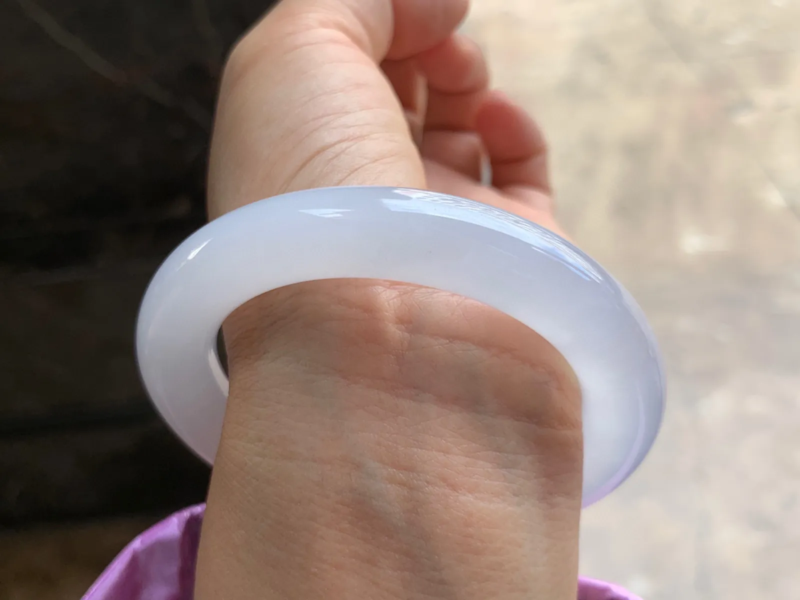 55-11mm
白冰圆条手镯 纯纯的 白净透亮
