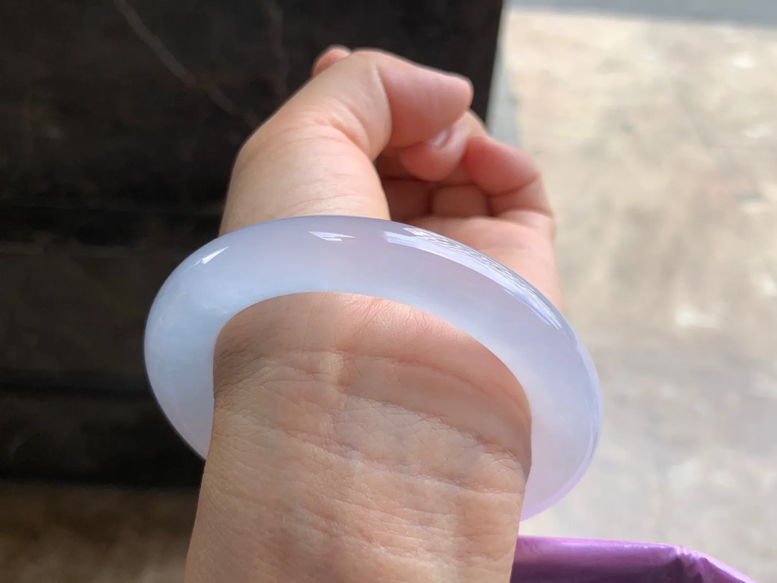 55-11mm
白冰圆条手镯 纯纯的 白净透亮