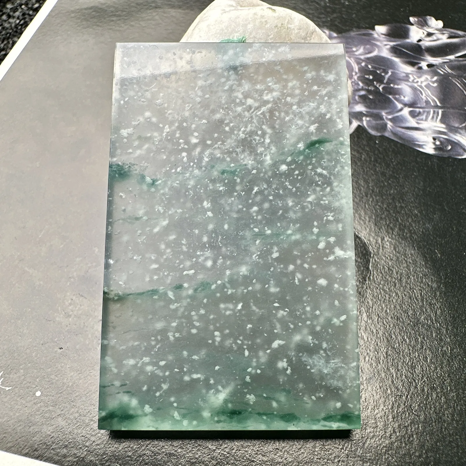 【冰种飘花无事牌】老坑雪花棉，种地优秀，质地细腻冰润，通透感上乘，冰胶俱佳