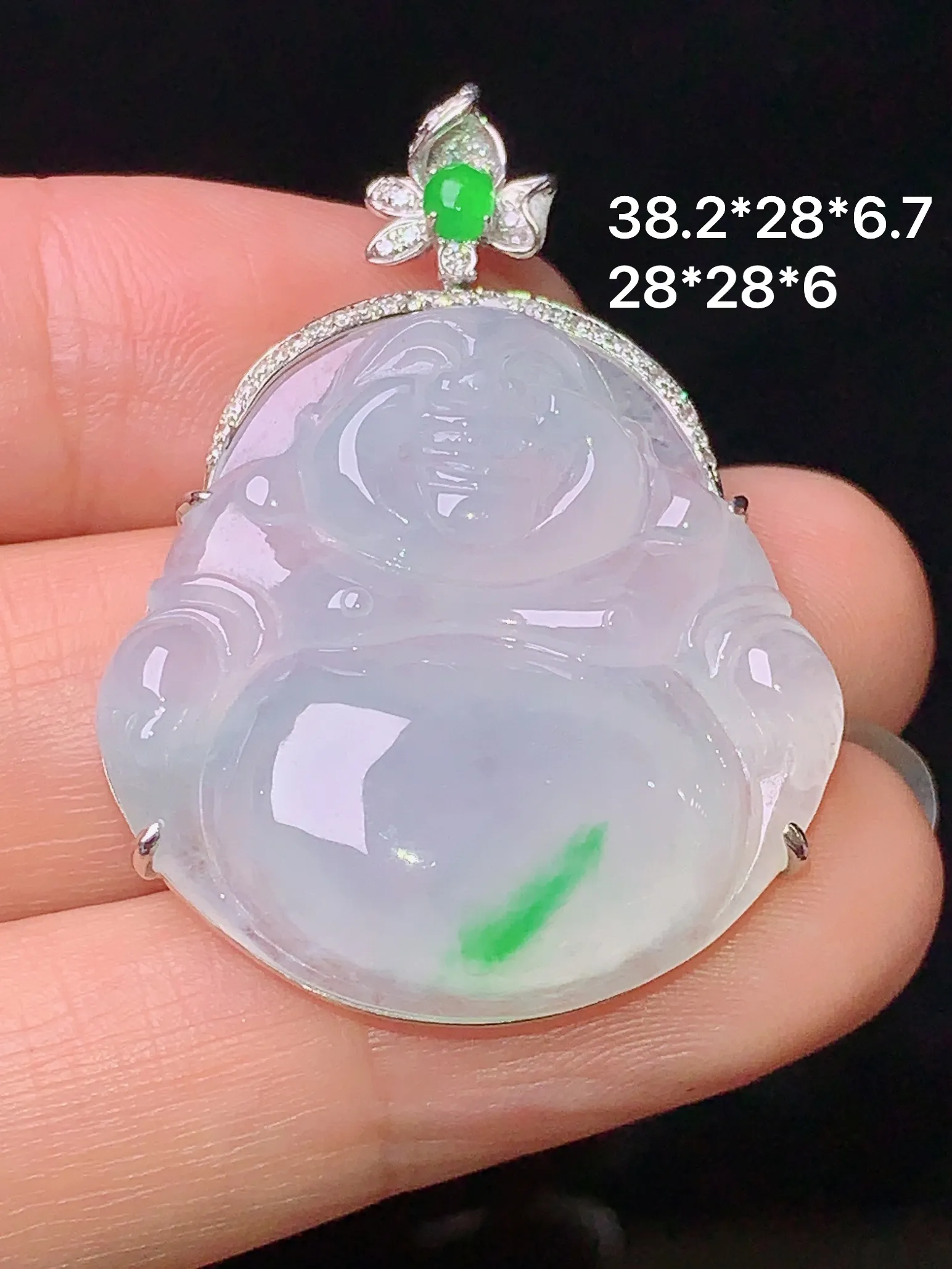 18k金钻镶嵌飘绿佛公吊坠 玉质细腻 色泽清新艳丽 整体尺寸38.2*28*6.7