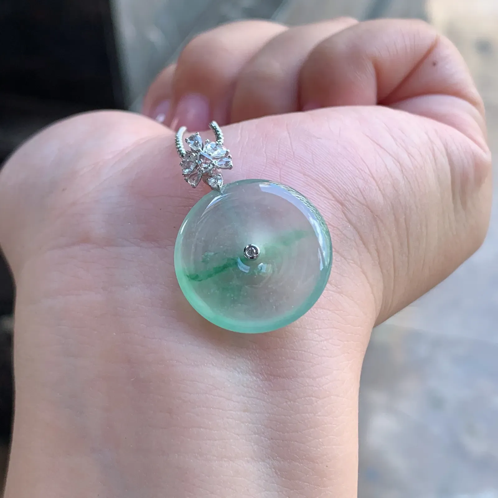 金镶·冰种飘绿花平安扣吊坠