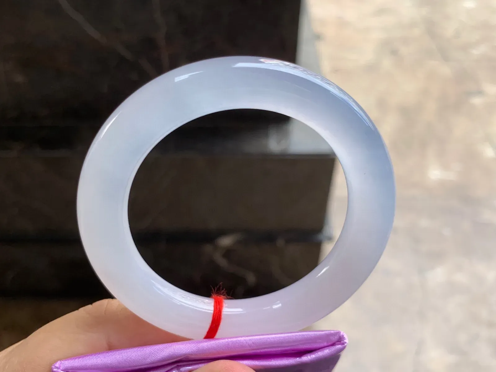 55-11mm
白冰圆条手镯 纯纯的 白净透亮