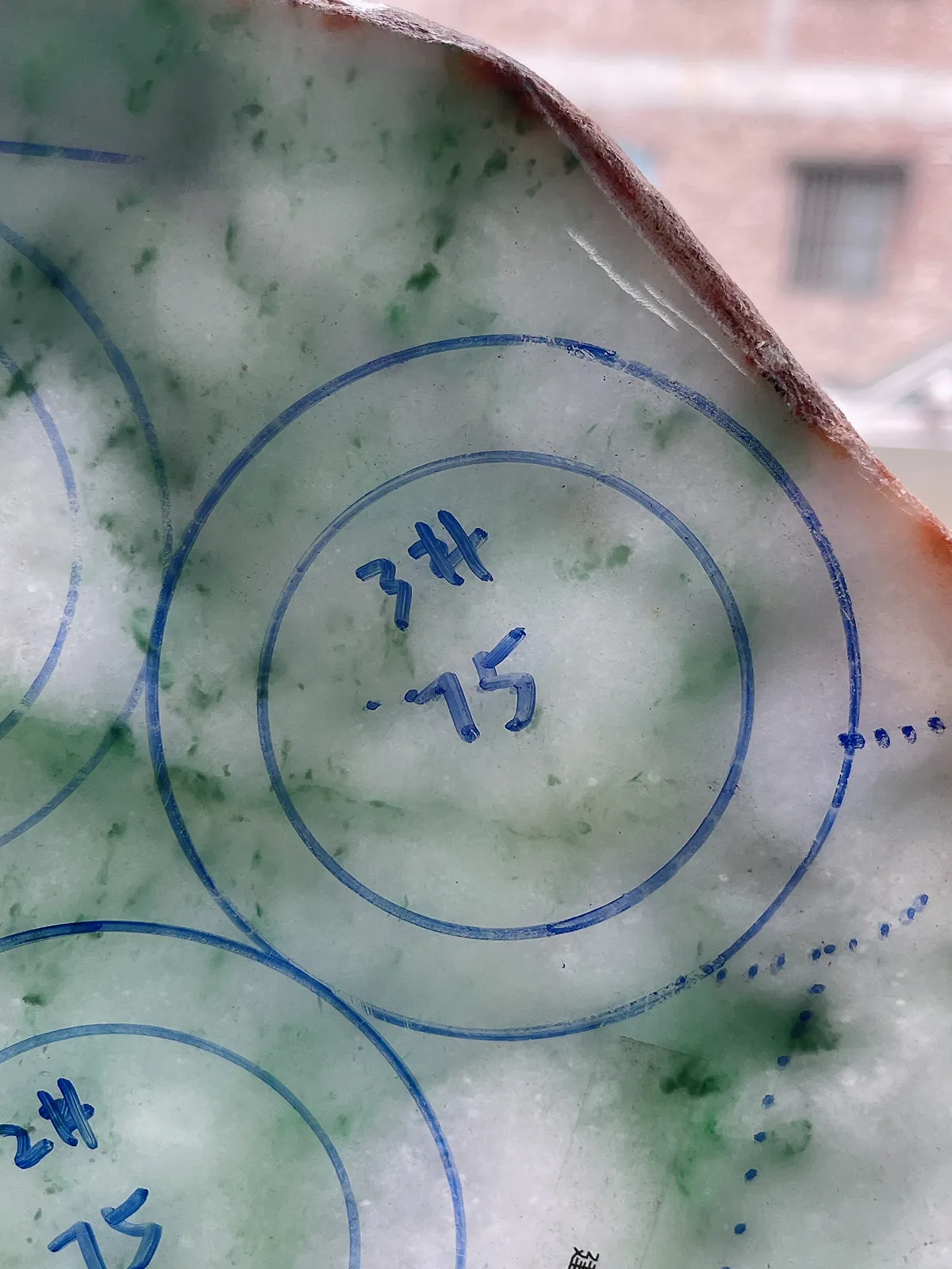 翡翠板料，⭕️正圈最大做59，圆条最大做55