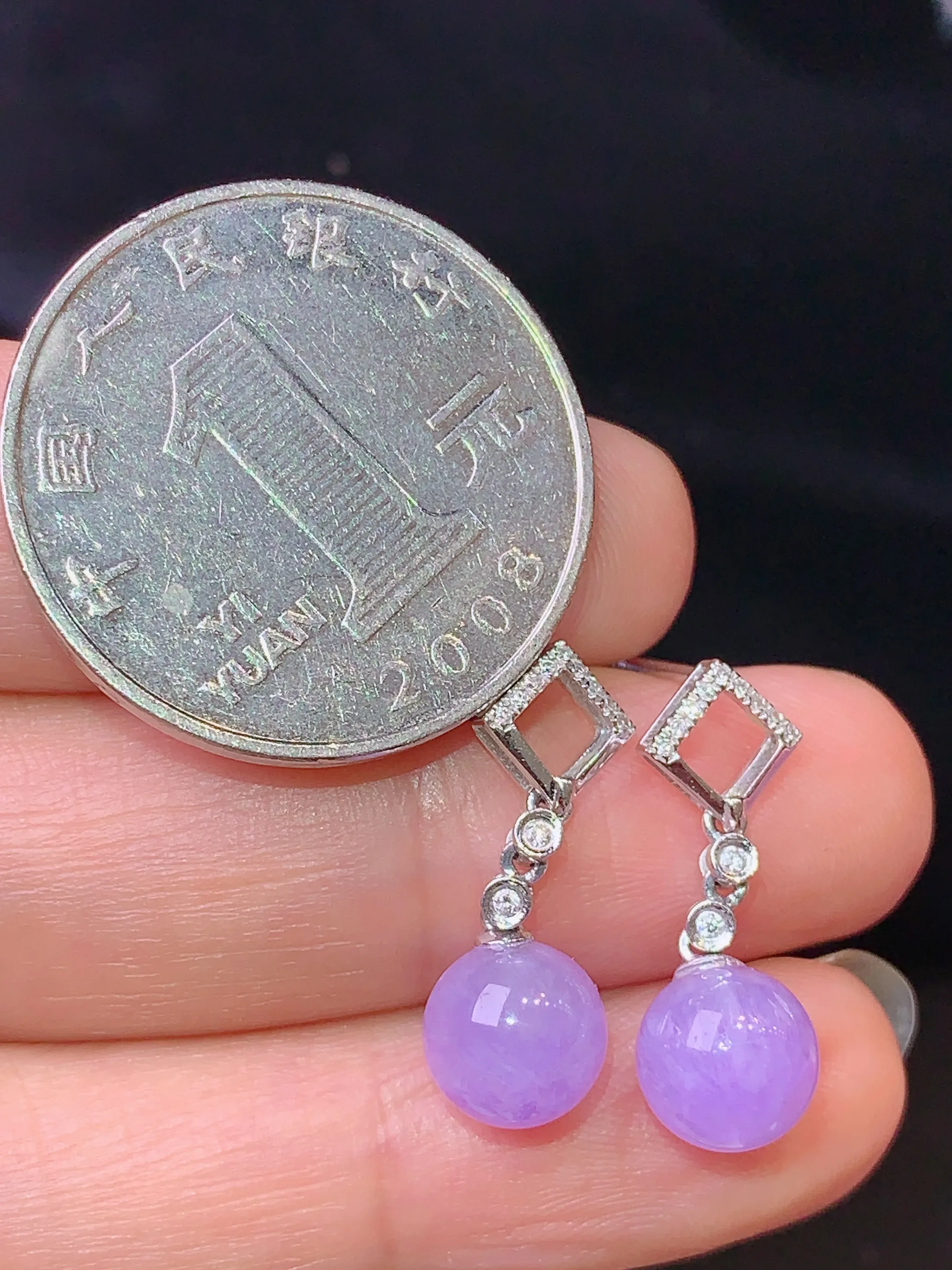 18k金钻镶嵌紫罗兰耳坠 玉质细腻 色泽清新艳丽 整体尺寸20.8*7.5