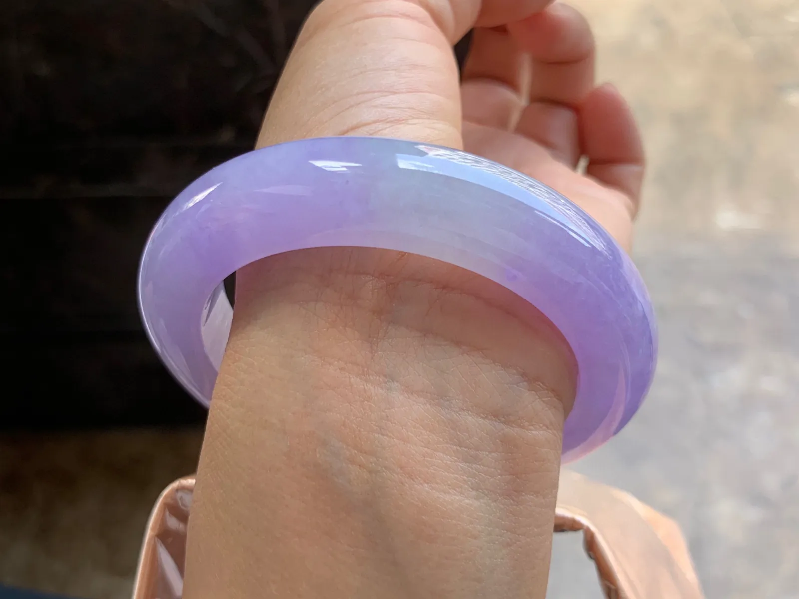 57.5-13-11mm
紫罗兰手镯 颜色艳丽 条形优秀 上手高贵大气