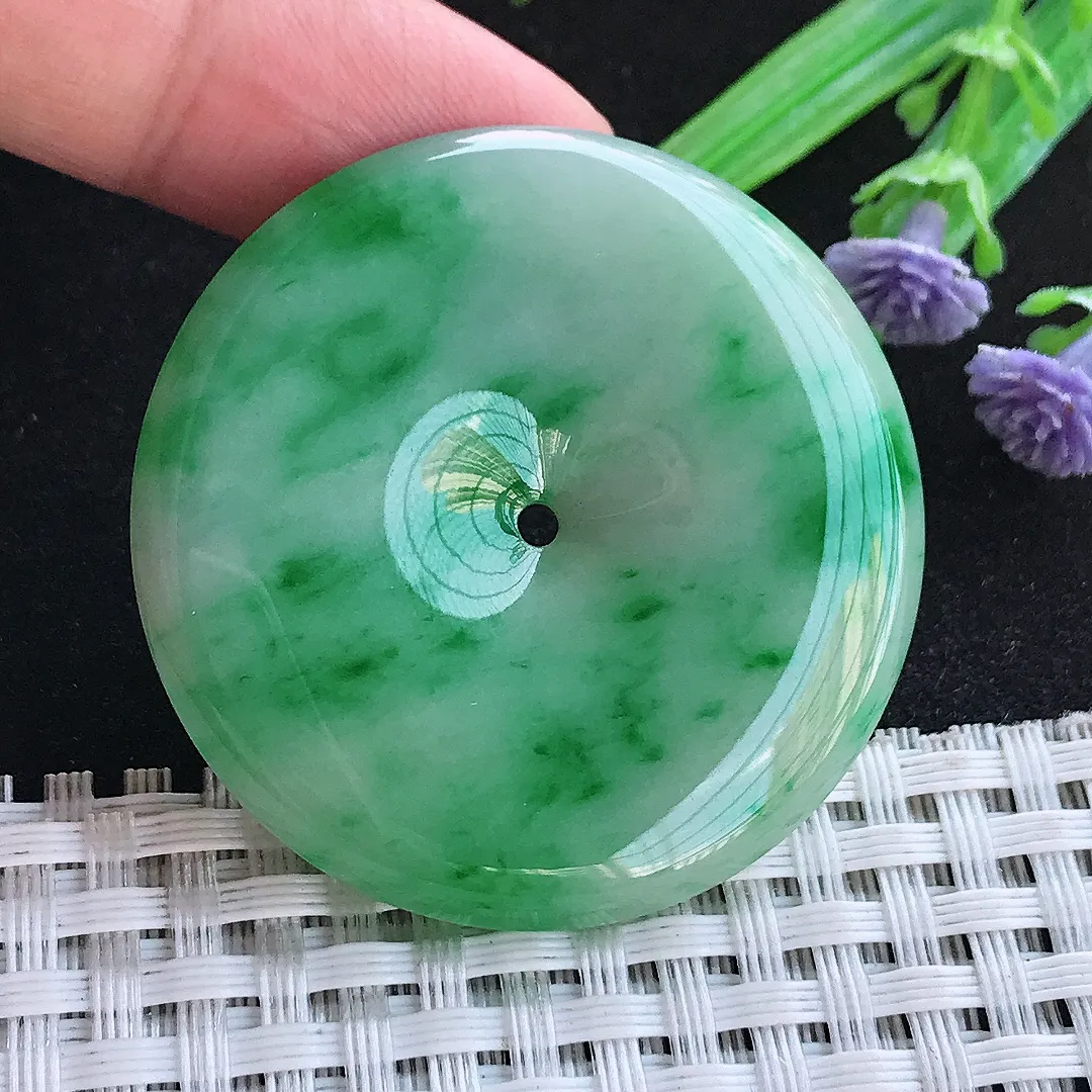 自然光42/5.8老坑精美飘阳绿辣绿平安扣吊坠天然翡翠玉扣挂件