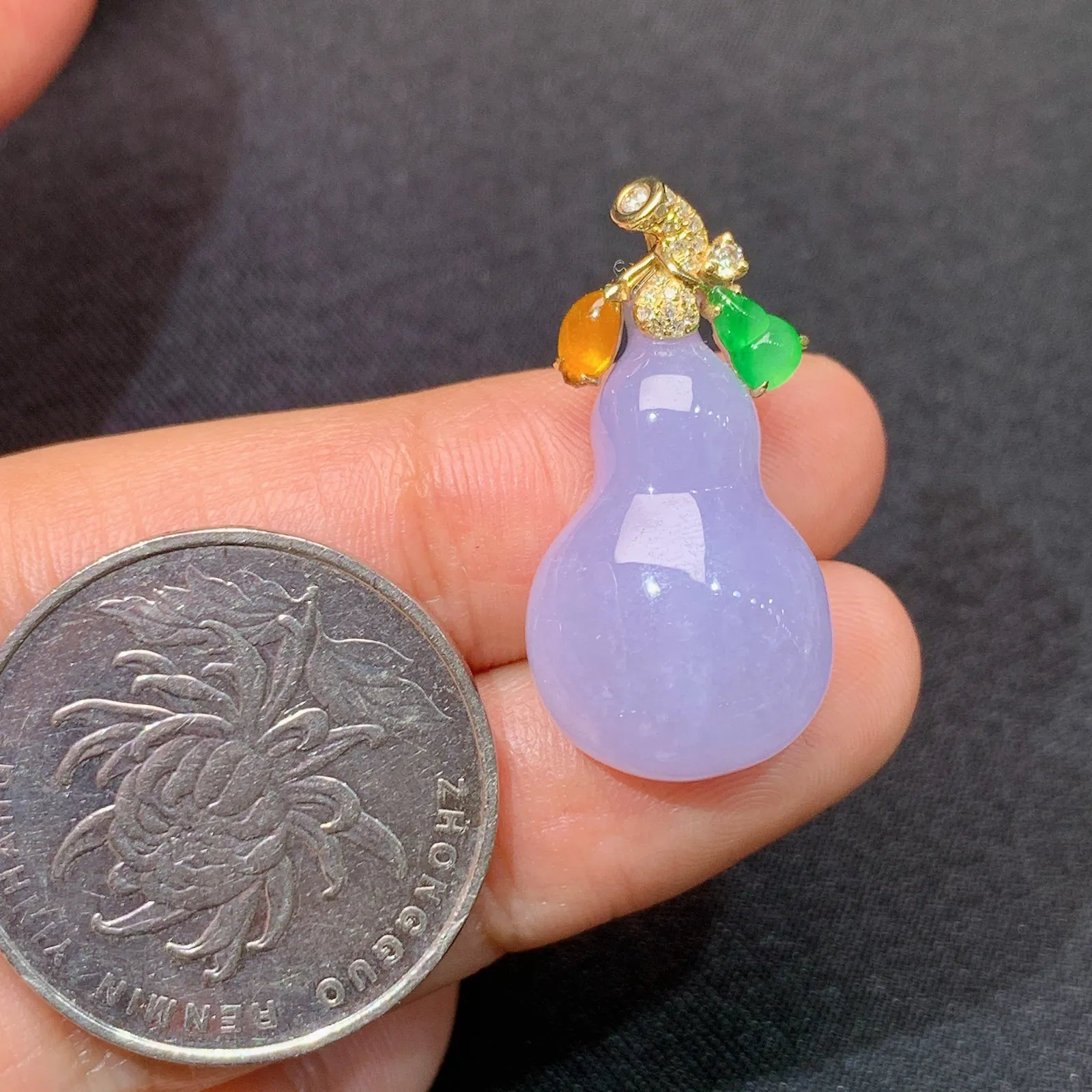 紫罗兰葫芦吊坠，18k金镶嵌，温润细腻，颜色浓郁 尺寸27.1*13.7*7