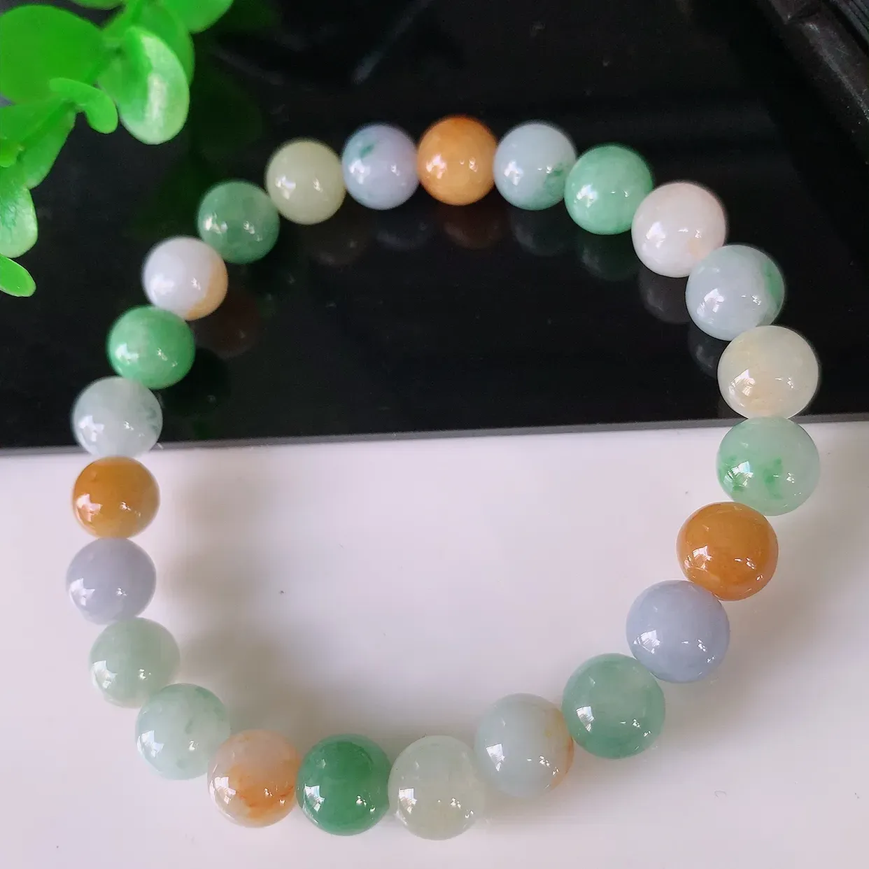 自然光实拍，冰润多彩翡翠手串，糖果翡翠手链水润秀气，料子细腻，清爽，高档大气，自戴送礼佳品！#46.9取一尺寸7.5mm