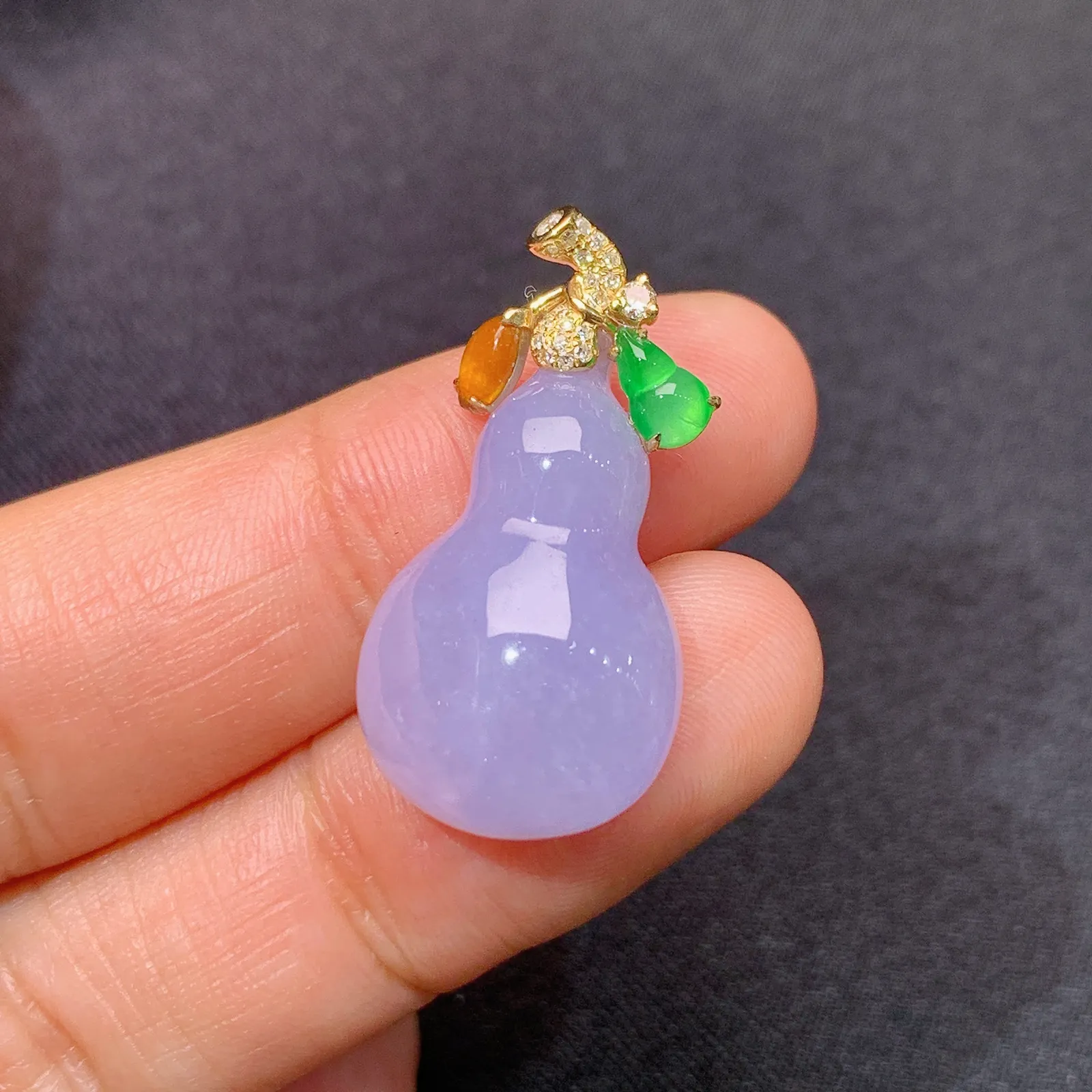 紫罗兰葫芦吊坠，18k金镶嵌，温润细腻，颜色浓郁 尺寸27.1*13.7*7