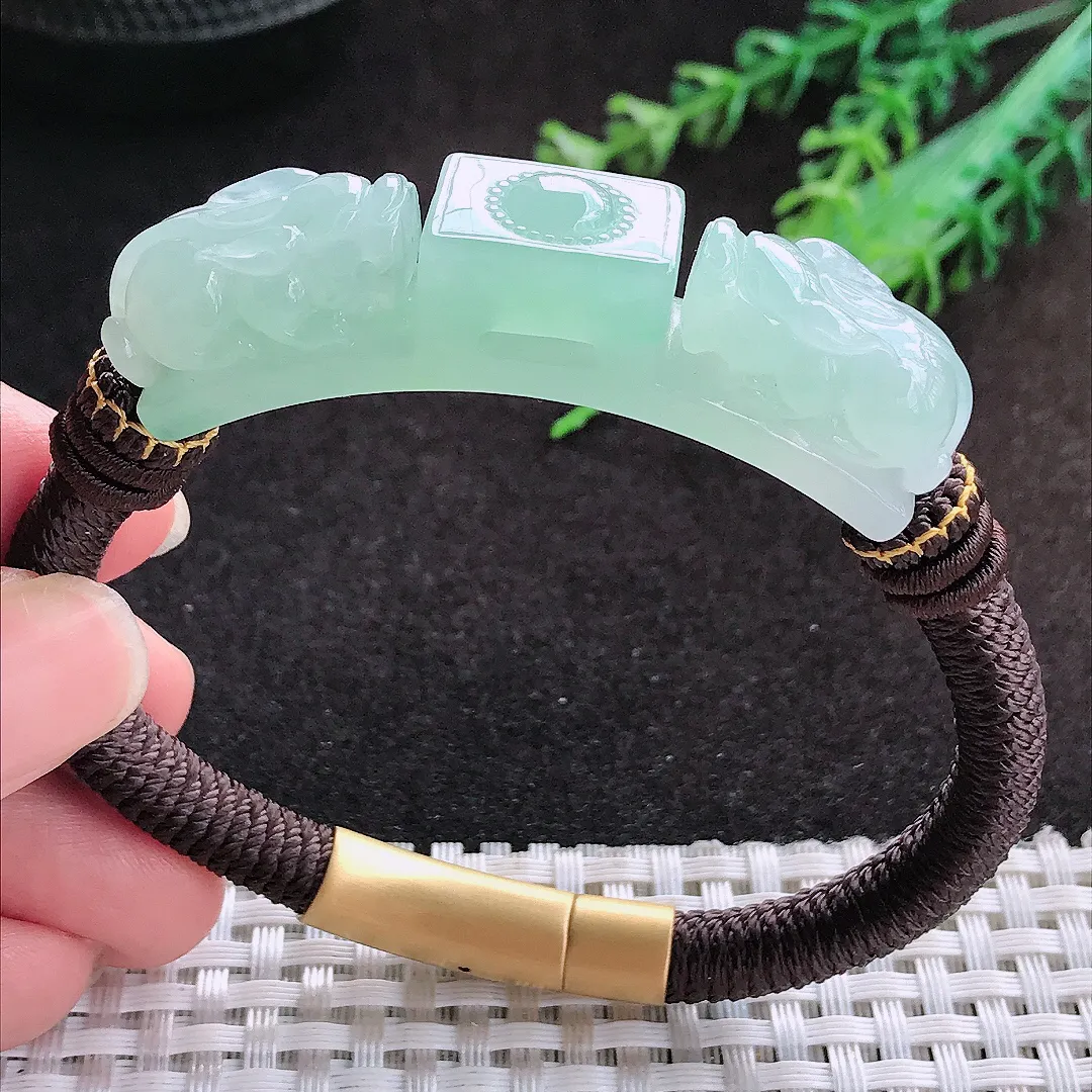 自然光55.5/11.8/12.6老坑冰胶果冻冰晴绿招财貔貅手牌手链