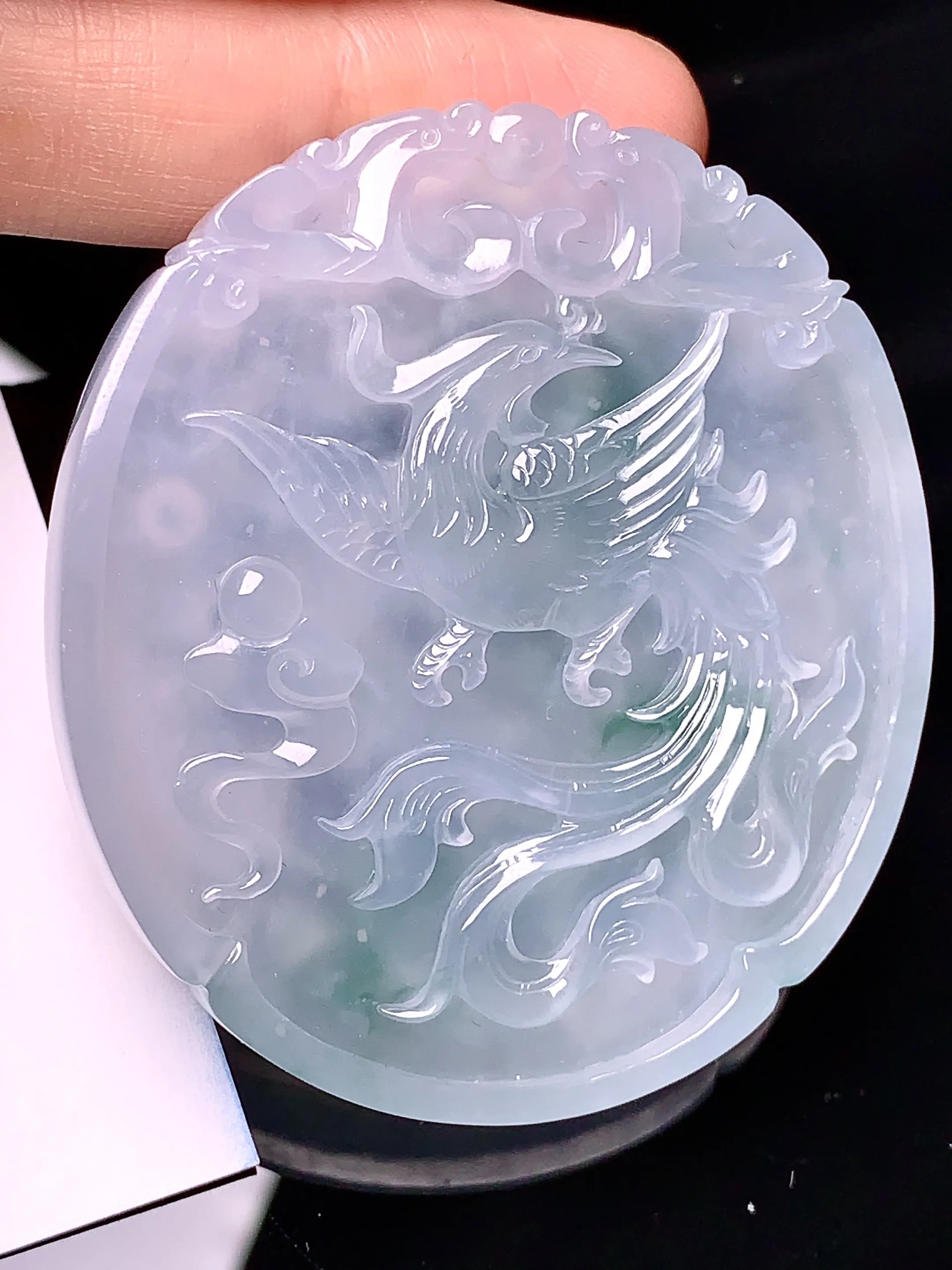 冰种龙凤呈祥牌吊坠 玉质细腻 色泽清新艳丽 整体尺寸52.8*46.7*8