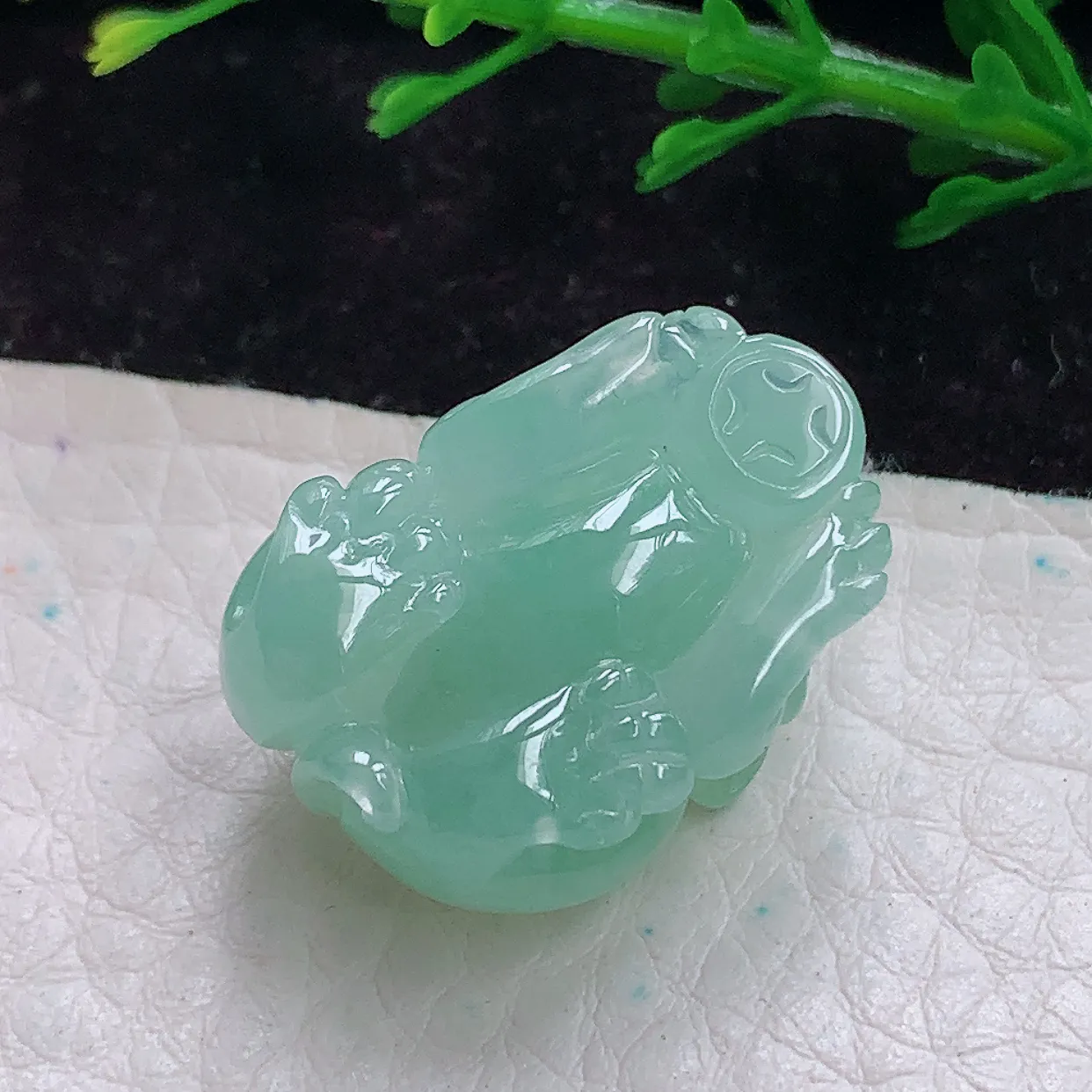 x54实拍24.8*17.2*14.3缅甸翡翠A货精雕冰晴招财貔貅玉吊坠 玉挂件
