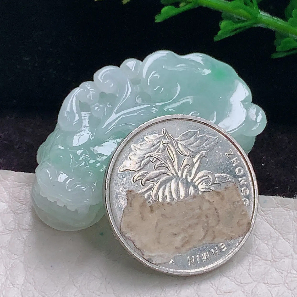 sx实拍39*20.3*12缅甸翡翠A货精雕水绿招财貔貅 皮休玉吊坠 玉挂件