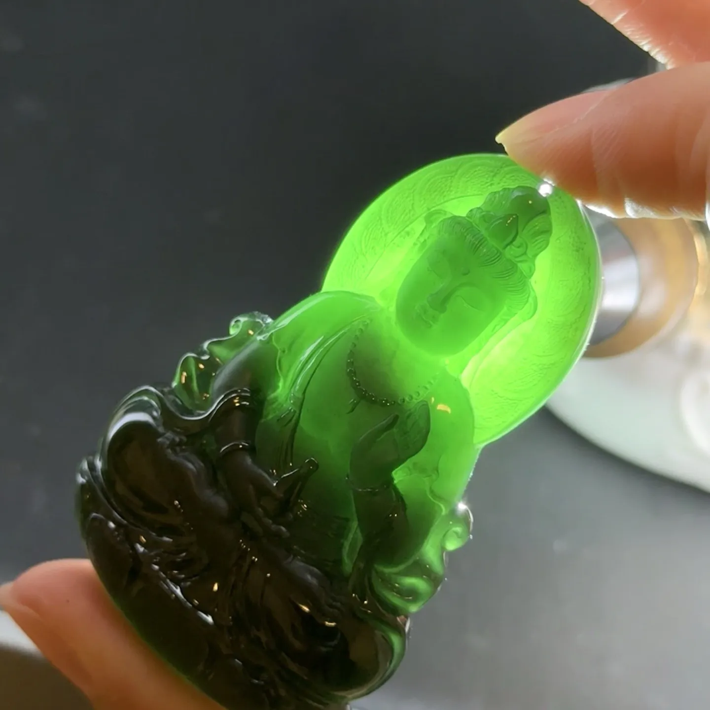精品墨翠观音 种好色正 黑度极好 打灯通透 油性十足