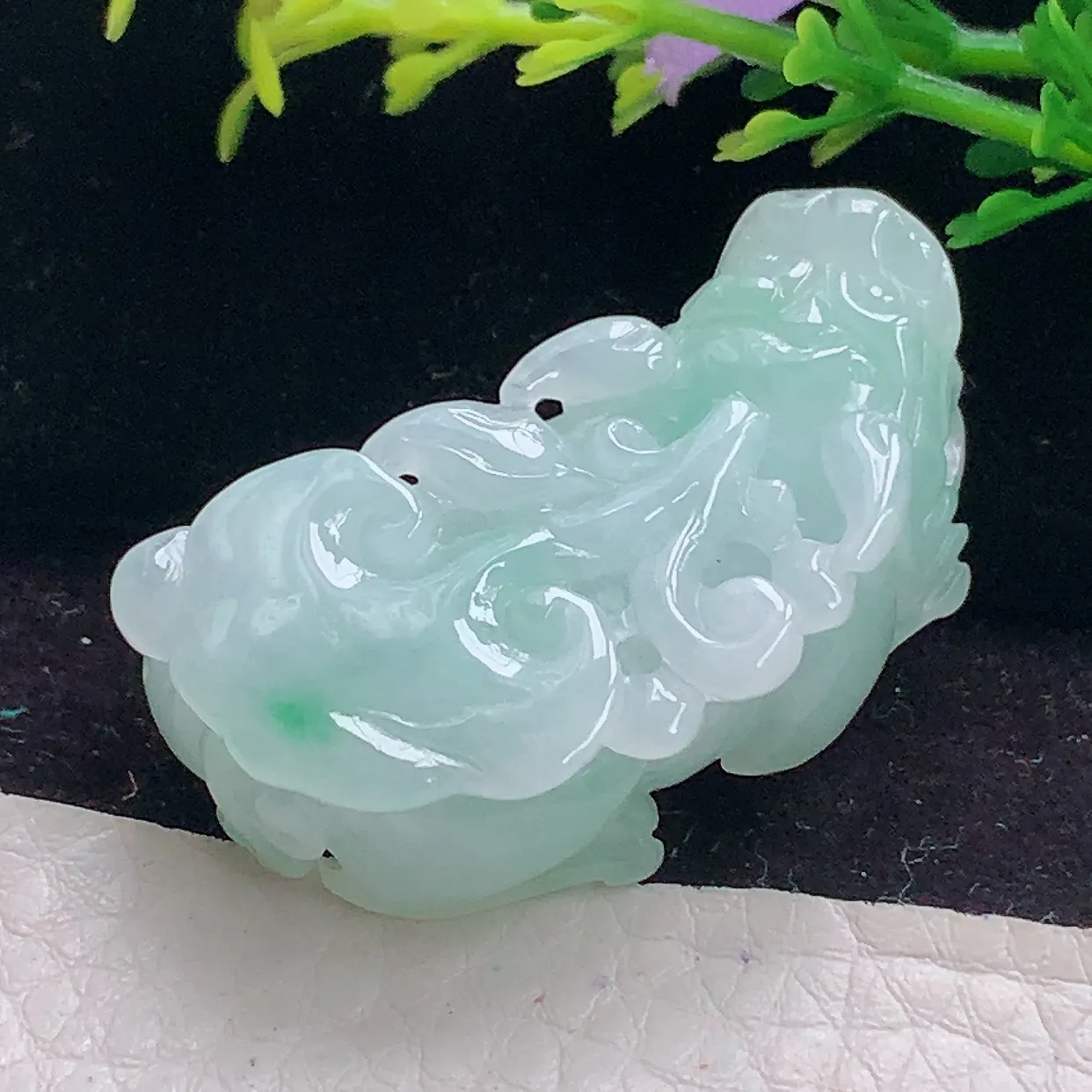 sx实拍39*20.3*12缅甸翡翠A货精雕水绿招财貔貅 皮休玉吊坠 玉挂件